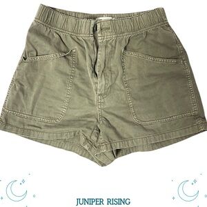 Madewell | Safari Green Cargo Shorts | Size 26